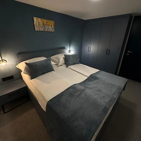 Alinar Oasis Budget شقة *