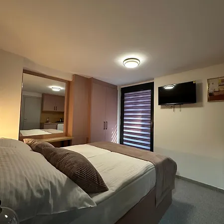 Alinar Oasis Apartment *