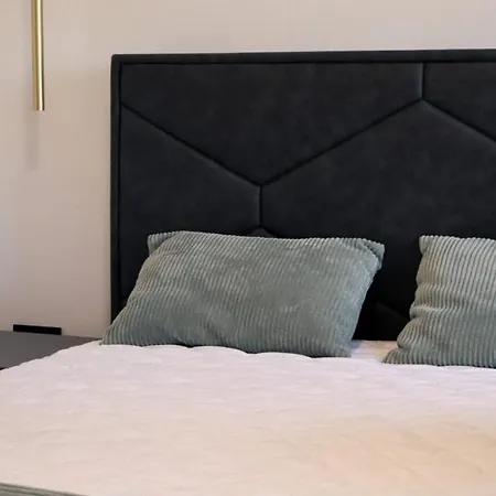 Alinar Oasis Budget Apartmán